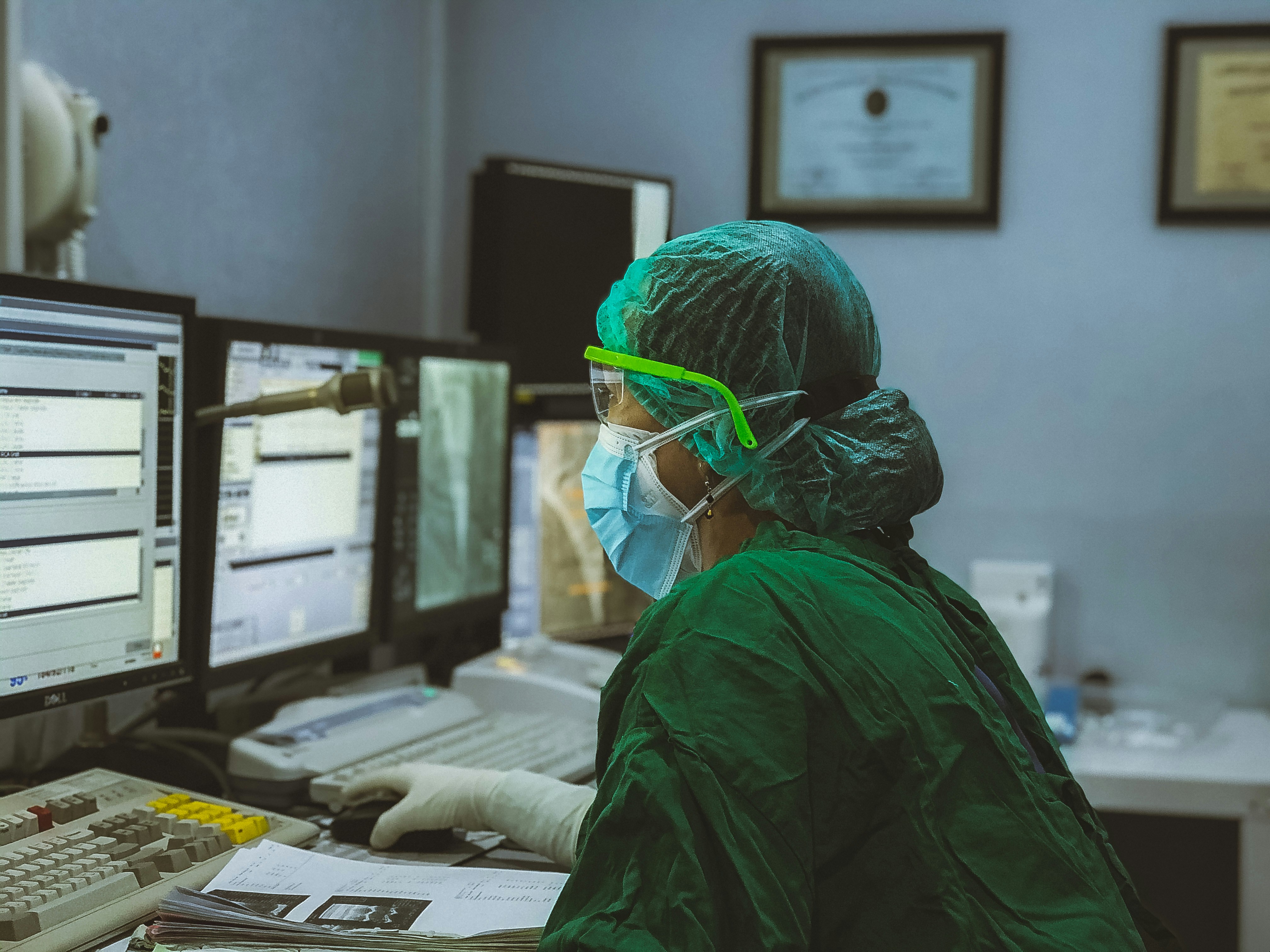 Software to structure medical data: the MAGE-X solution